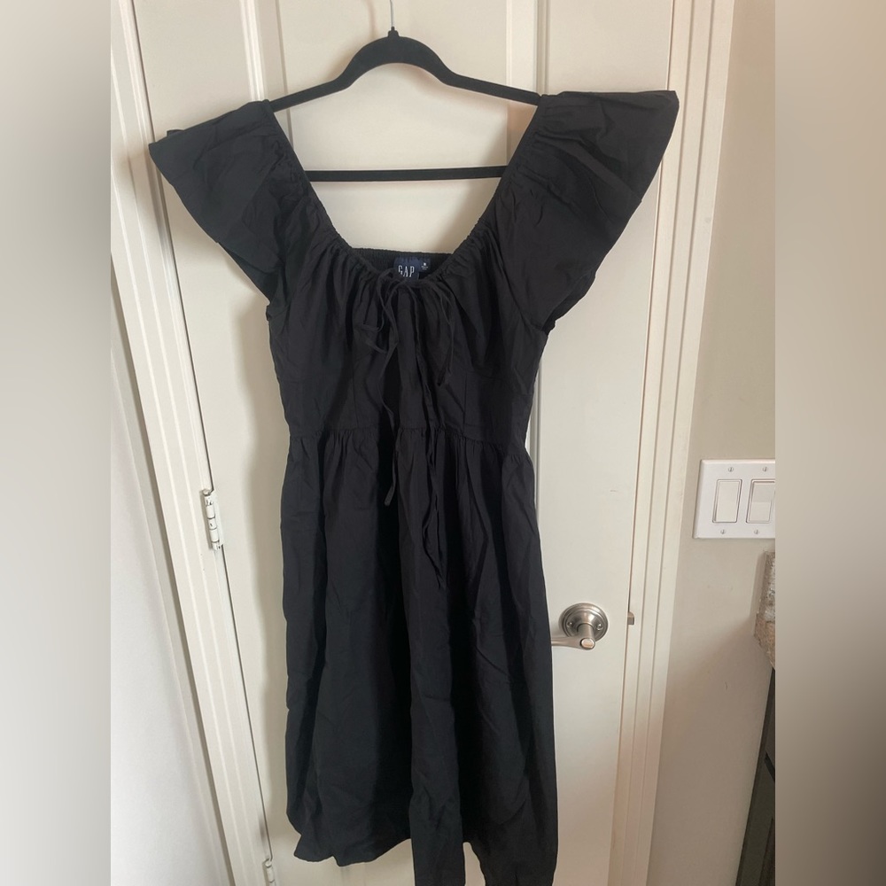 GAP Black Babydoll Midi Dress